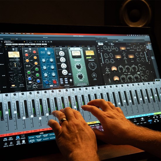 Steven Slate Audio RAVEN MTi MAX Multi-Touch Production Console